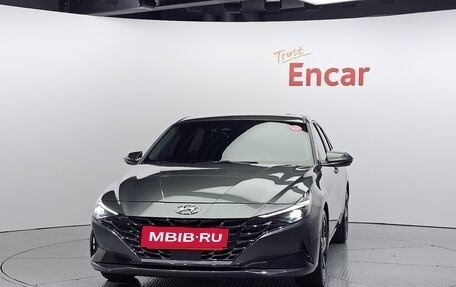 Hyundai Avante, 2022 год, 1 600 000 рублей, 2 фотография