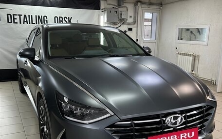 Hyundai Sonata VIII, 2023 год, 4 400 000 рублей, 2 фотография