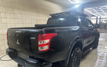 Mitsubishi L200 IV рестайлинг, 2018 год, 1 999 000 рублей, 3 фотография