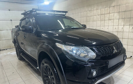 Mitsubishi L200 IV рестайлинг, 2018 год, 1 999 000 рублей, 2 фотография