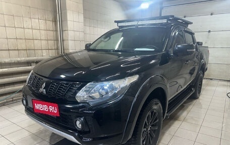 Mitsubishi L200 IV рестайлинг, 2018 год, 1 999 000 рублей, 4 фотография