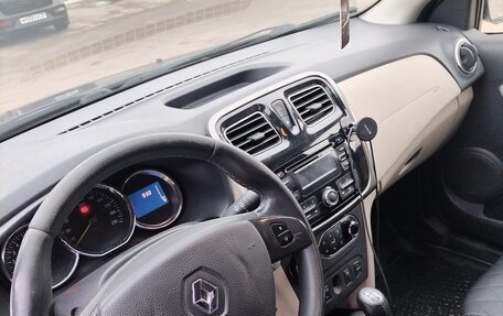 Renault Logan II, 2014 год, 650 000 рублей, 3 фотография