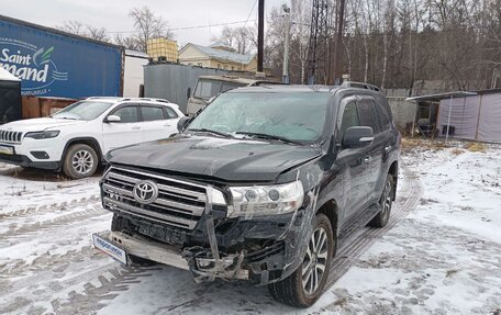 Toyota Land Cruiser 200, 2018 год, 4 675 000 рублей, 2 фотография