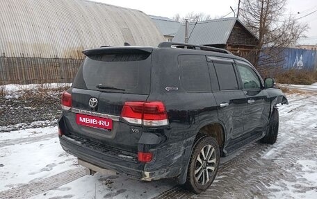 Toyota Land Cruiser 200, 2018 год, 4 675 000 рублей, 3 фотография