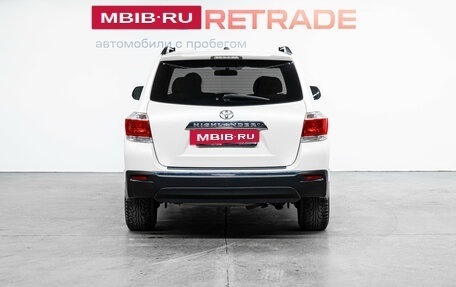 Toyota Highlander III, 2011 год, 1 930 000 рублей, 7 фотография