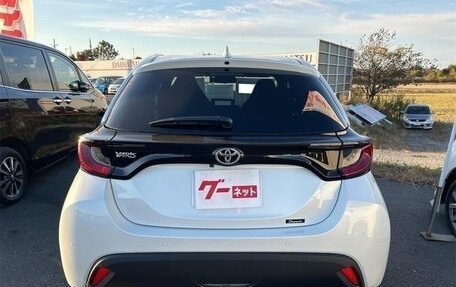 Toyota Yaris, 2022 год, 4 фотография