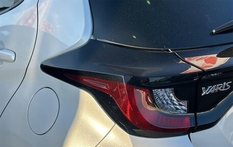 Toyota Yaris, 2022 год, 7 фотография