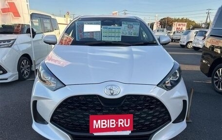 Toyota Yaris, 2022 год, 3 фотография