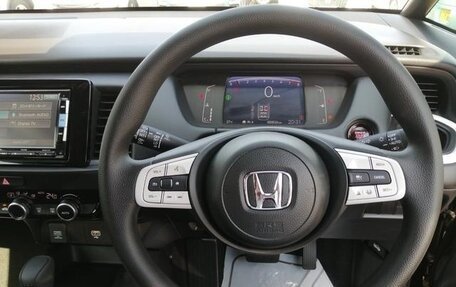 Honda Fit, 2022 год, 950 000 рублей, 9 фотография