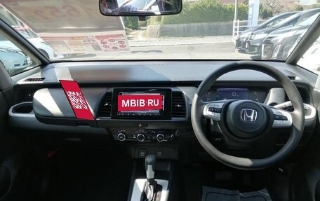 Honda Fit, 2022 год, 950 000 рублей, 13 фотография