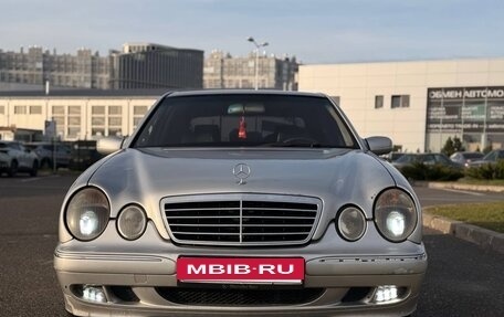 Mercedes-Benz E-Класс, 2000 год, 490 000 рублей, 5 фотография