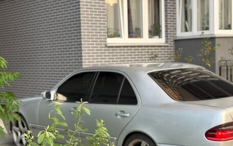 Mercedes-Benz E-Класс, 2000 год, 490 000 рублей, 17 фотография