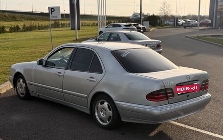 Mercedes-Benz E-Класс, 2000 год, 490 000 рублей, 19 фотография
