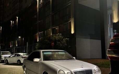 Mercedes-Benz E-Класс, 2000 год, 490 000 рублей, 13 фотография