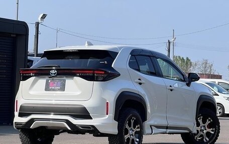 Toyota Yaris Cross, 2021 год, 1 779 000 рублей, 2 фотография