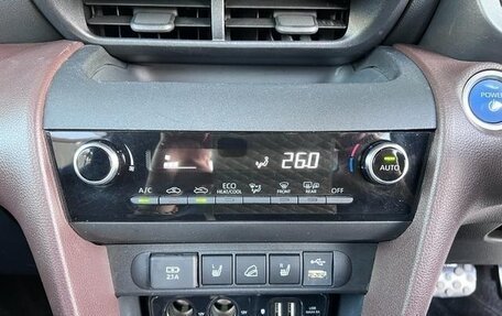 Toyota Yaris Cross, 2021 год, 1 779 000 рублей, 25 фотография