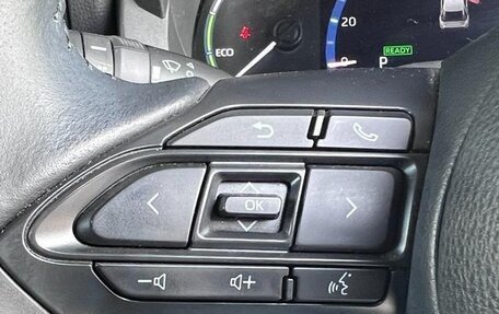 Toyota Yaris Cross, 2021 год, 1 779 000 рублей, 20 фотография