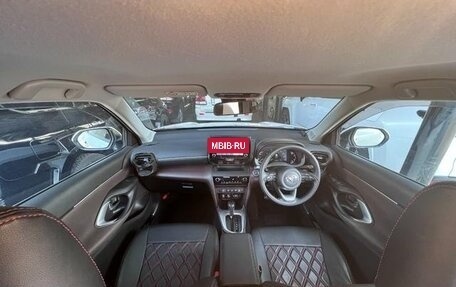 Toyota Yaris Cross, 2021 год, 1 779 000 рублей, 18 фотография