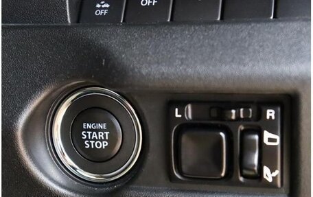 Suzuki Jimny, 2023 год, 1 360 000 рублей, 10 фотография