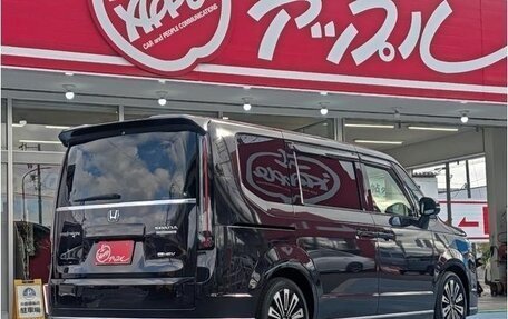 Honda Stepwgn, 2022 год, 2 360 000 рублей, 6 фотография