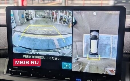 Honda Stepwgn, 2022 год, 2 360 000 рублей, 15 фотография