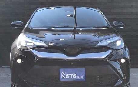 Toyota C-HR I рестайлинг, 2023 год, 2 160 000 рублей, 2 фотография