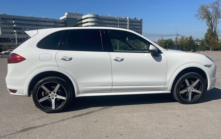 Porsche Cayenne III, 2012 год, 2 000 000 рублей, 14 фотография