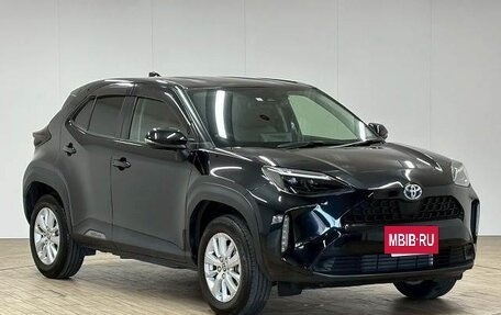 Toyota Yaris, 2022 год, 1 460 000 рублей, 5 фотография