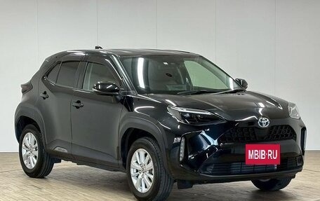 Toyota Yaris, 2022 год, 1 460 000 рублей, 4 фотография