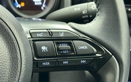 Toyota Yaris, 2022 год, 1 460 000 рублей, 17 фотография