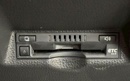 Toyota Yaris, 2022 год, 1 460 000 рублей, 27 фотография