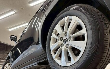 Toyota Yaris, 2022 год, 1 460 000 рублей, 32 фотография