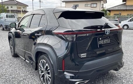 Toyota Yaris Cross, 2022 год, 1 810 000 рублей, 3 фотография
