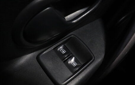 Renault Sandero II рестайлинг, 2015 год, 871 000 рублей, 12 фотография