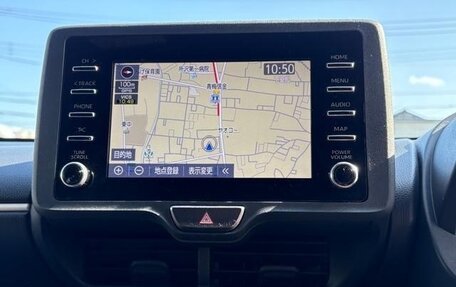 Toyota Yaris, 2021 год, 1 300 000 рублей, 9 фотография