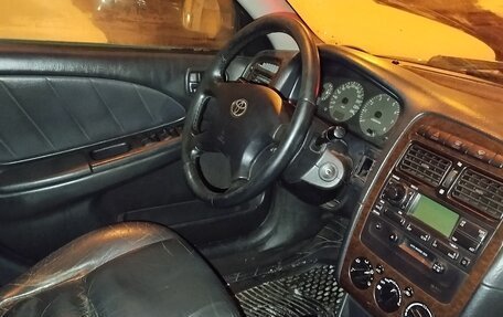 Toyota Avensis III рестайлинг, 2001 год, 285 000 рублей, 7 фотография