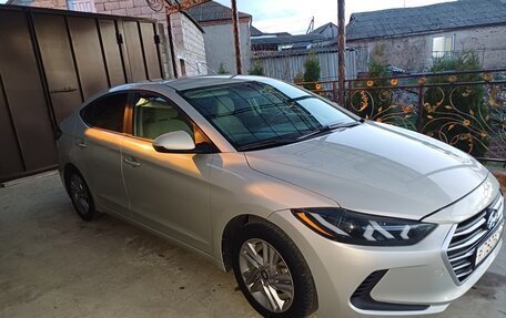 Hyundai Elantra VI рестайлинг, 2017 год, 1 150 000 рублей, 3 фотография