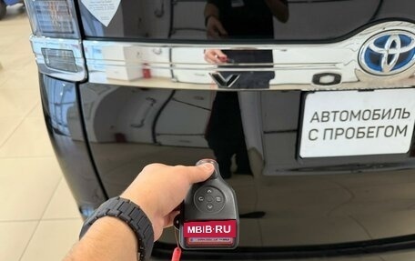 Toyota Voxy III, 2015 год, 1 999 000 рублей, 25 фотография