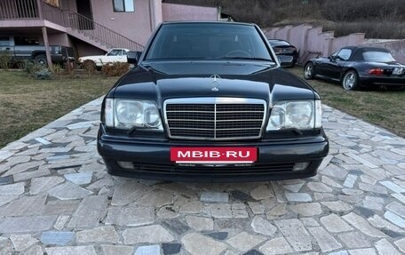 Mercedes-Benz E-Класс, 1994 год, 7 944 950 рублей, 2 фотография