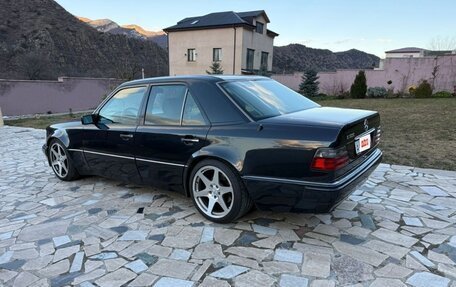 Mercedes-Benz E-Класс, 1994 год, 7 944 950 рублей, 4 фотография