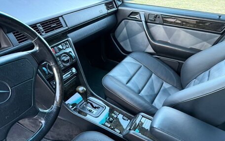 Mercedes-Benz E-Класс, 1994 год, 7 944 950 рублей, 9 фотография