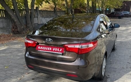 KIA Rio III рестайлинг, 2015 год, 1 100 000 рублей, 4 фотография