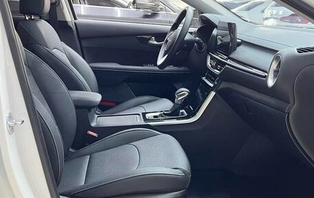 KIA K3, 2022 год, 1 620 000 рублей, 10 фотография