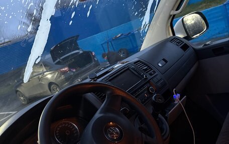 Volkswagen Caravelle T5, 2013 год, 1 950 000 рублей, 12 фотография