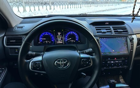 Toyota Camry, 2017 год, 2 450 000 рублей, 16 фотография