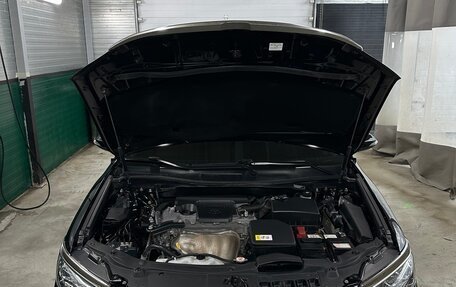 Toyota Camry, 2017 год, 2 450 000 рублей, 24 фотография