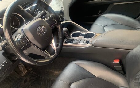 Toyota Camry, 2020 год, 2 700 000 рублей, 7 фотография