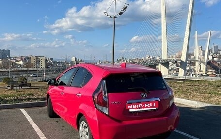 Toyota Aqua I, 2014 год, 869 000 рублей, 3 фотография