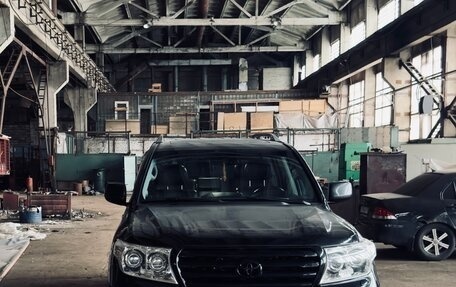 Toyota Land Cruiser 200, 2011 год, 3 800 000 рублей, 1 фотография