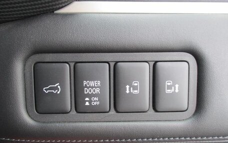 Mitsubishi Delica D:5 I, 2022 год, 2 535 000 рублей, 18 фотография